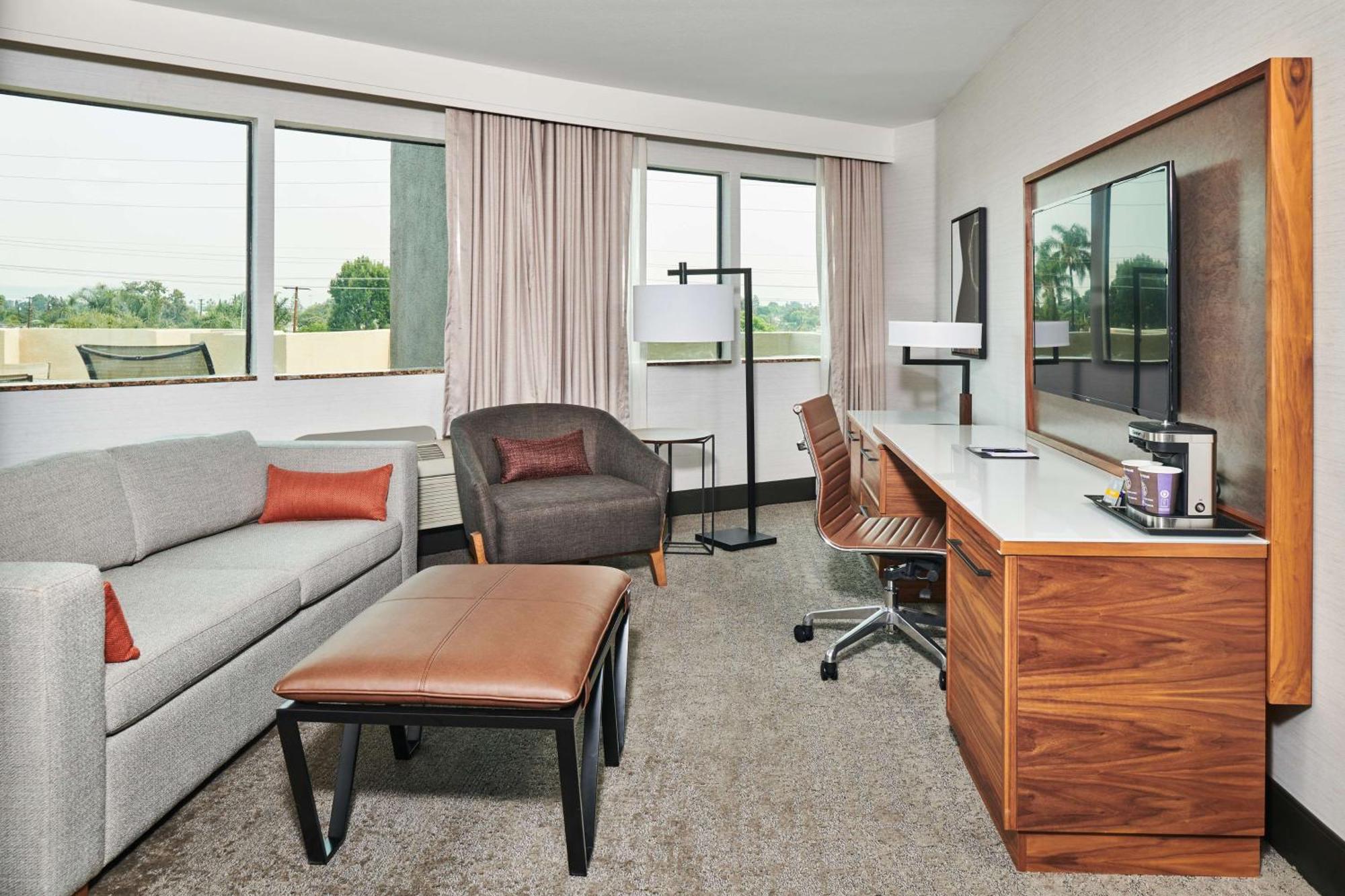 Doubletree By Hilton Hotel Fullerton